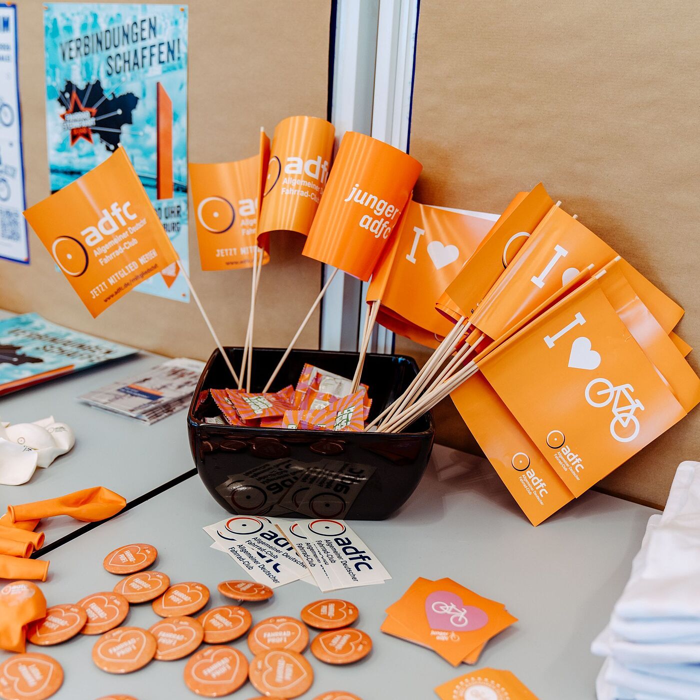 Goodies und Merch bei der Landesjugendversammlung 2026