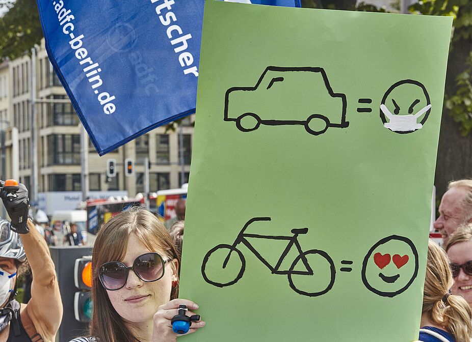 Themenfoto Radwege statt Fahrverbote ADFC-Demonstration zum Dieselgipfel